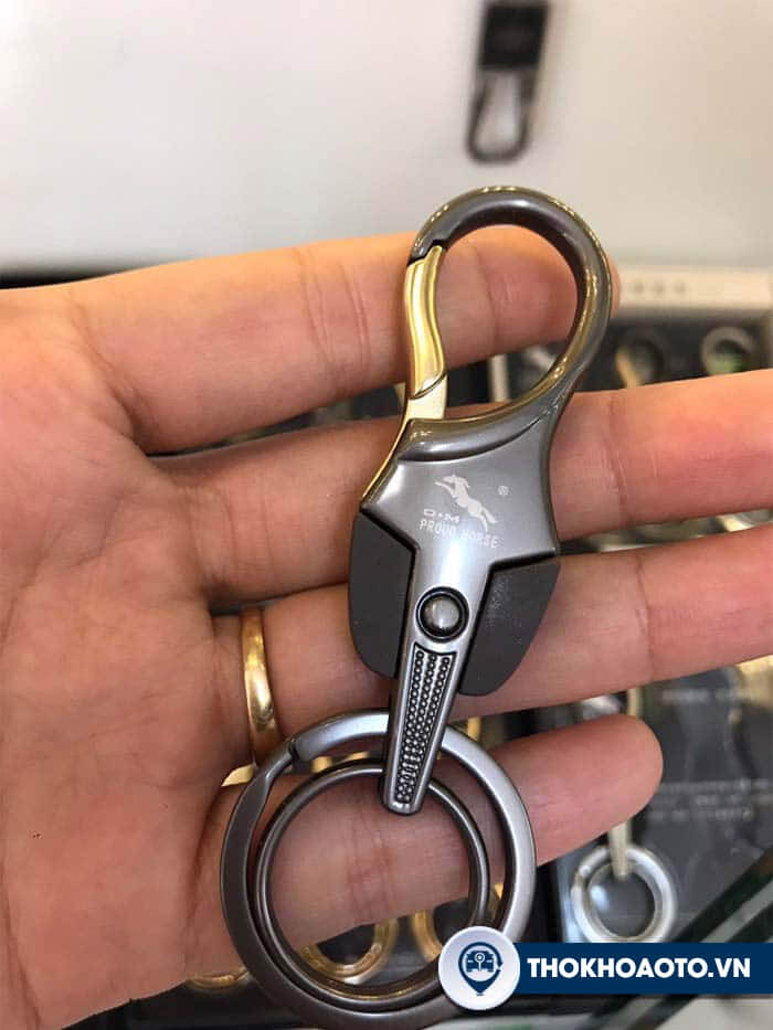 Móc khóa xe hơi O.M Proud Horse