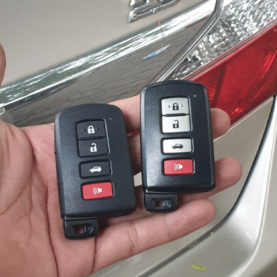 làm chìa khóa xe camry