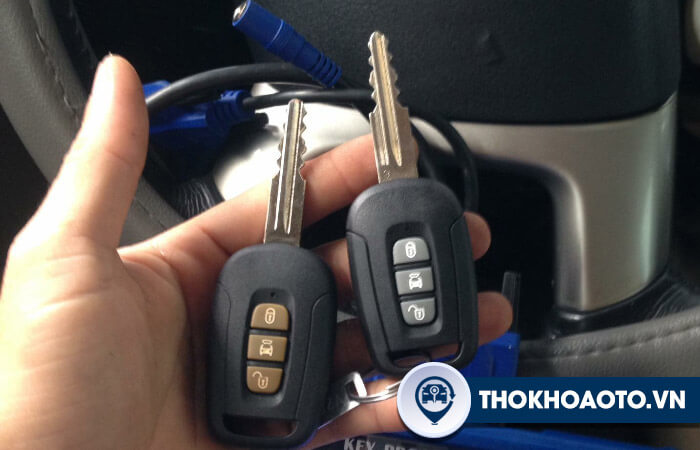 Làm chìa khóa xe Captiva tại Thợ Khóa Ô Tô
