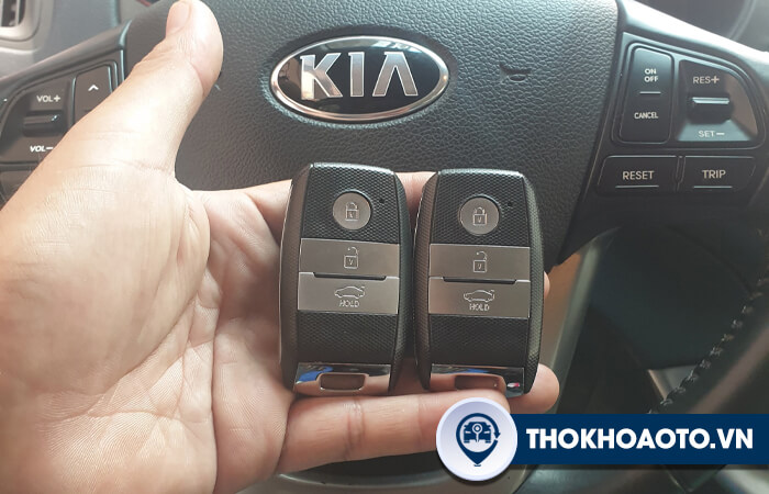 Làm chìa khóa xe Kia tại Thợ Khóa Ô Tô