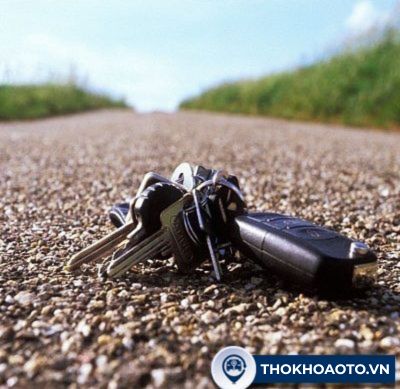 Làm mất chìa khóa xe ô tô phải làm sao?