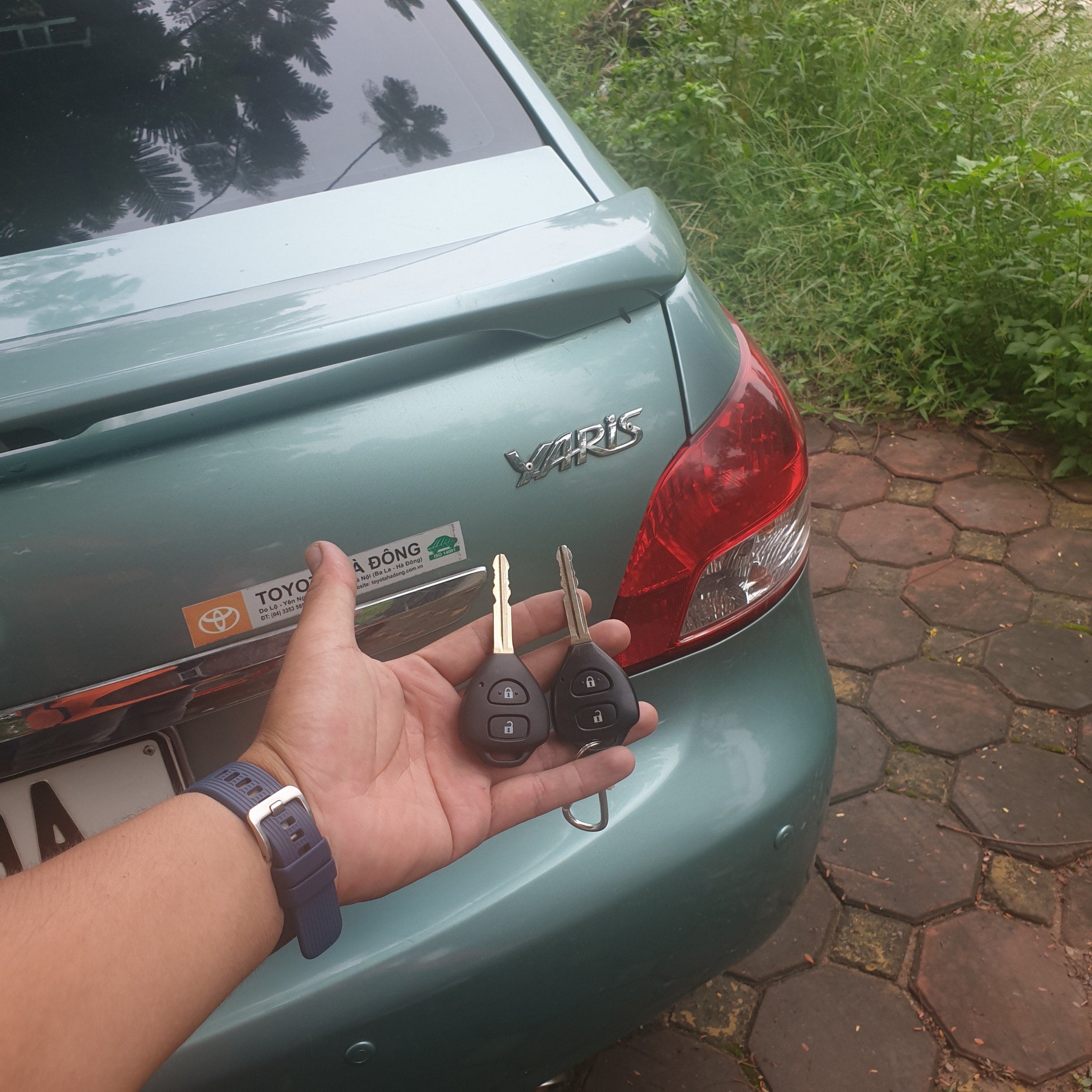 Làm chìa khóa ô tô kia morning