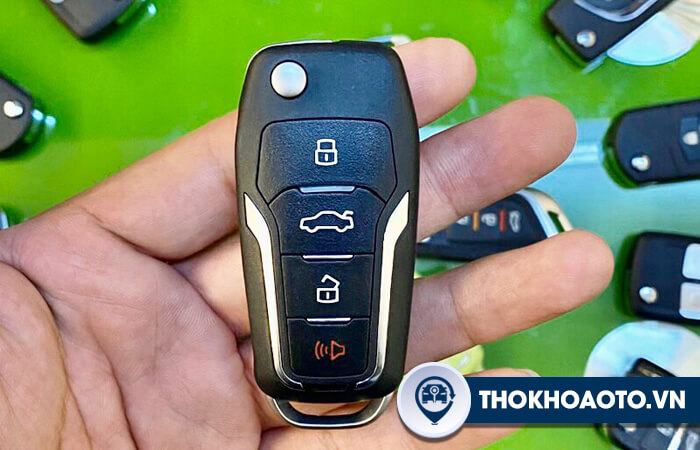 chìa khóa gập ô tô