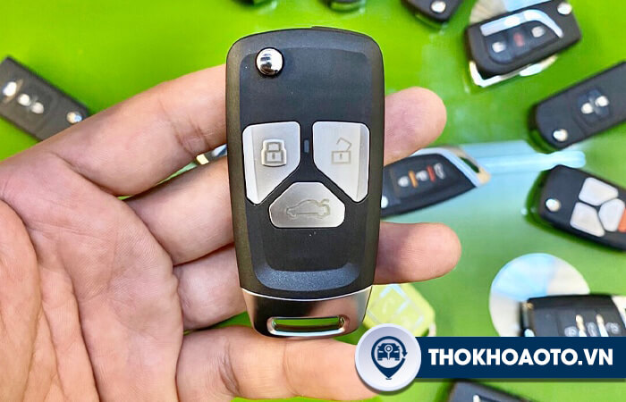 chìa khóa gập ô tô