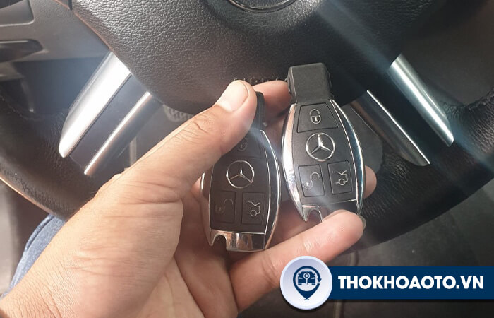Làm chìa khóa xe Mercedes tất cả các dòng