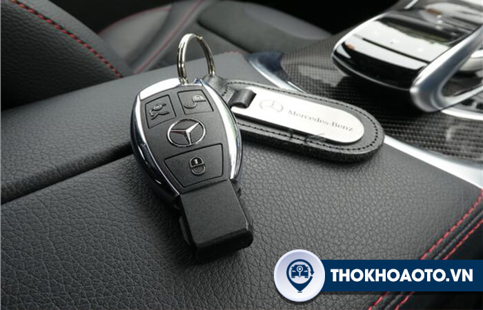Bảo hành khóa xe Mercedes lên đến 1 năm
